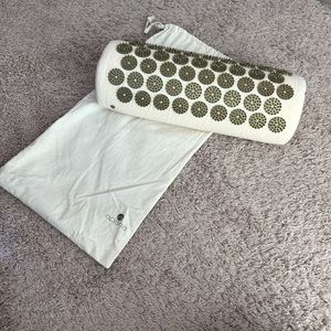 Apana Acupressure pillow